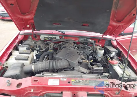 2010 Ford Ranger Super Cab z USA, uszkodzony, nr VIN 1FTLR4FE1APA09215